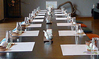 �ő�40�l�̌��������܂��B