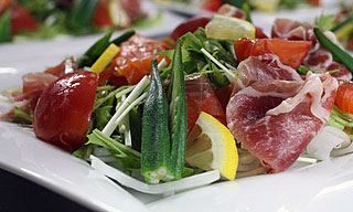 �S���t�R���y�̔��ȉ�ɂ����C�y�ɁB